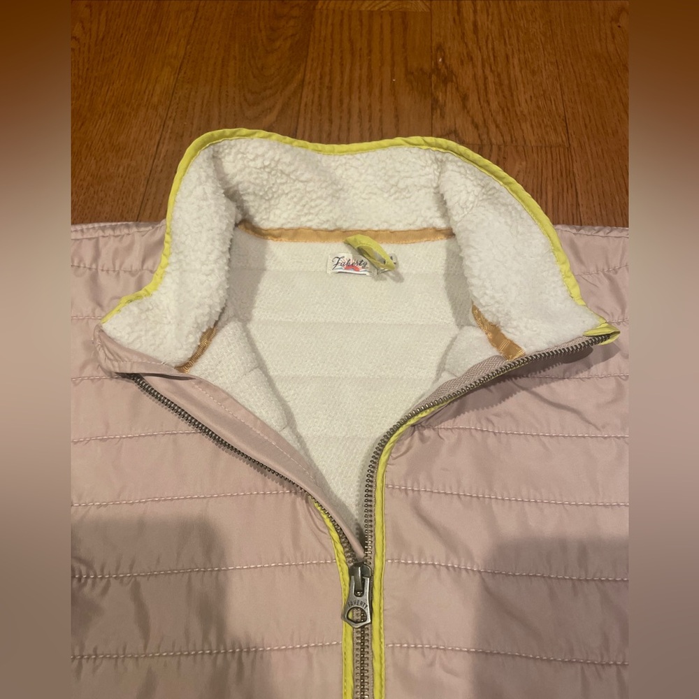 Faherty Womens Quarter Zip Fleece size Medium pre owned cream/green